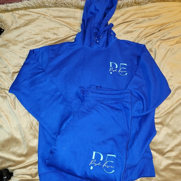 Hoodie Set - Picture 2 of 2